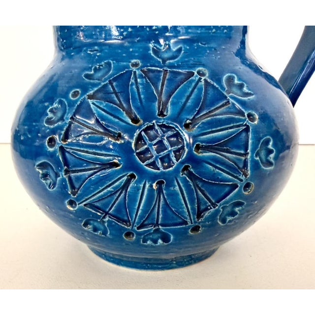 Handmade Rimini Blue Lacquered Ceramic Jug by Aldo Londi for Bitossi, Italy, 1960s For Sale - Image 10 of 12