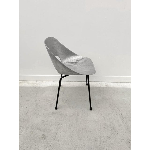 Tulip Chair in Aluminium by Pierre Guariche for Steiner, France, 1950s For Sale - Image 3 of 10