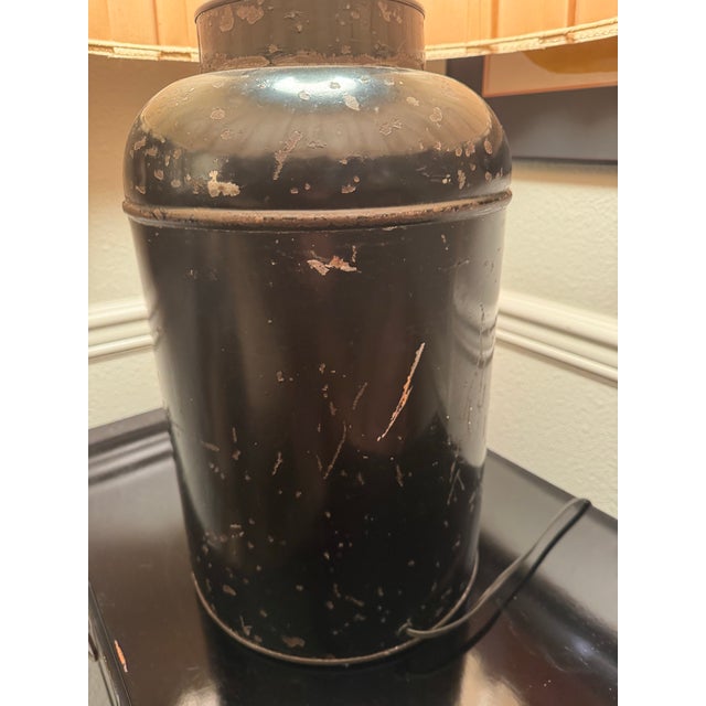 Vintage Chinoiserie Toleware Tea Canister Lamp With Pleated Shade For Sale In San Francisco - Image 6 of 13