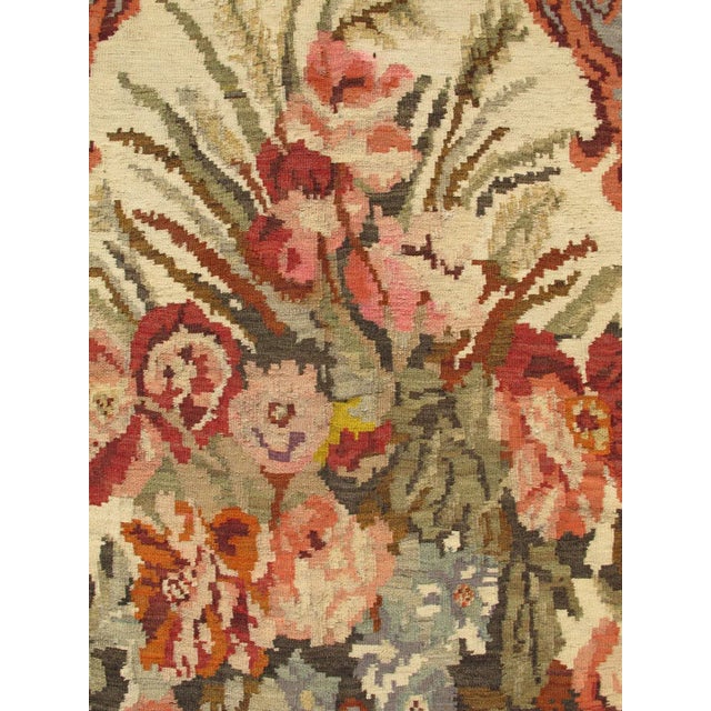 Handwoven Kilim Rug With Ornate Floral Medallion in Cream, Rose, Olive 7'7 X 13' For Sale - Image 4 of 6