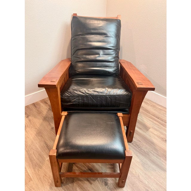 Stickley Mission Morris Chair & Matching Ottoman – Excellent Condition Stickley Beautiful genuine L. & J.G. Stickley...