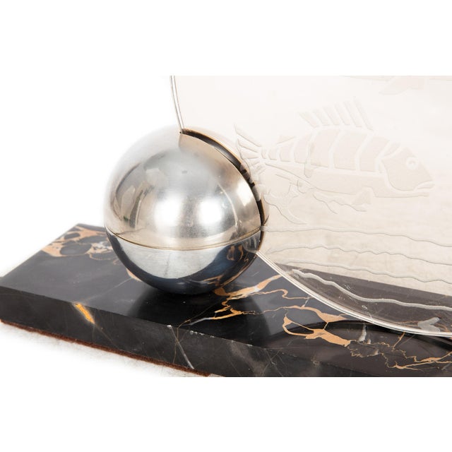1930s French Art Deco Chrome and Etched Glass "Fish" Lumiere Table Light For Sale - Image 10 of 15
