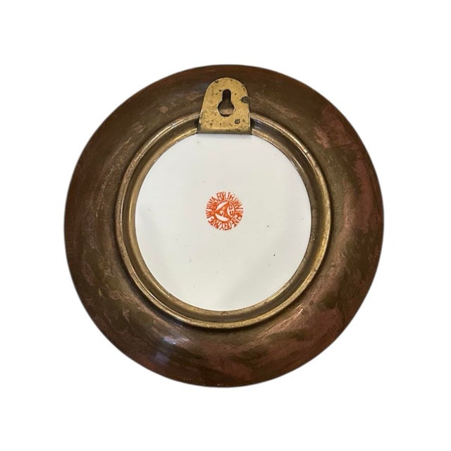 Vintage Chinoiserie Tobacco Leaf Porcelain Ware Bowl / Plate / Vide Poche / Catchall Encased in Brass For Sale - Image 4 of 4