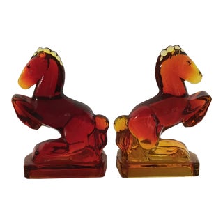 1930s Art Deco l.e. Smith Glass Co. Amberina Rearing Horses Statues Bookends - a Pair For Sale