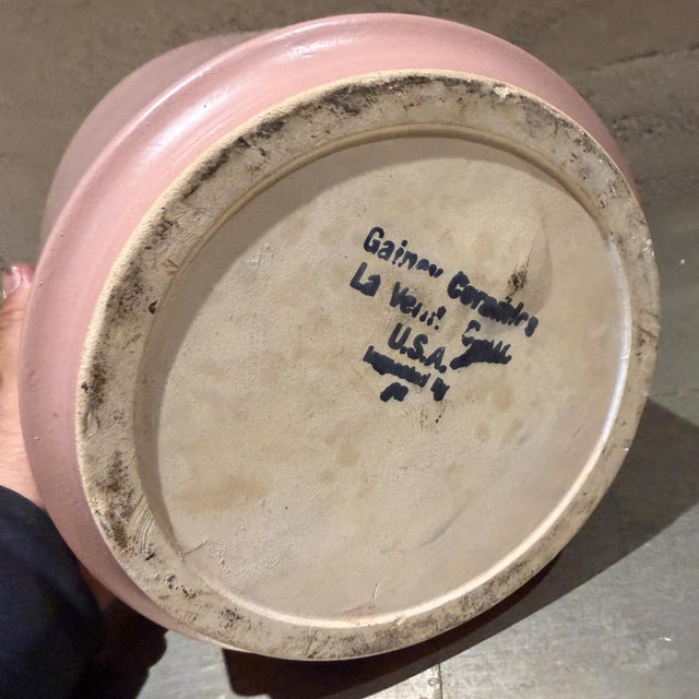 Ceramic Minimalist Ceramic Cylinder Plant Pink by Gainey Pottery Mid Century Mod For Sale - Image 7 of 9