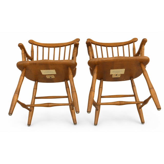 1970s Pair of Vintage Stickley Windsor Armchairs For Sale - Image 5 of 8