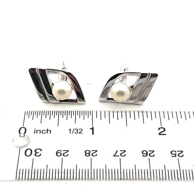 1990s Pair of Mikimoto Estate Akoya Pearl Cufflinks Silver 7.50 mm For Sale In New York - Image 6 of 8