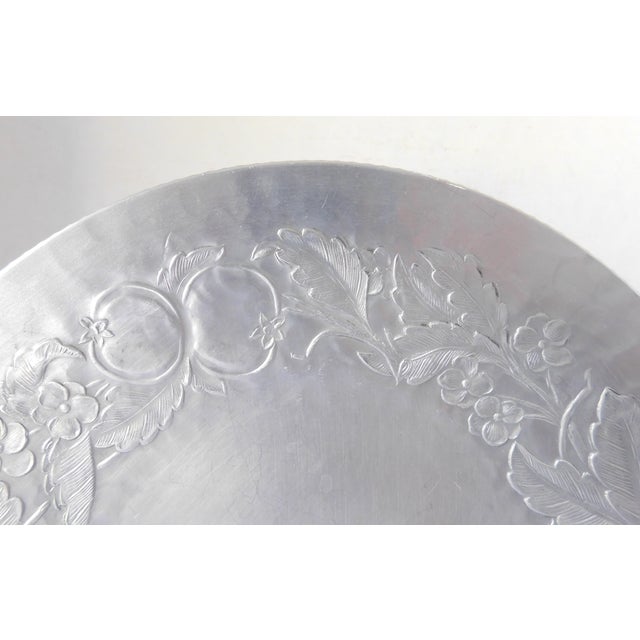 1940s Everlast Aluminum Metal Hammered Round Vintage Serving Tray With Handles