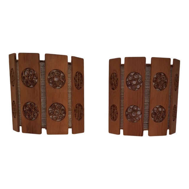 Swedish Wall Lamps in Pinewood, 1970s, Set of 2 For Sale