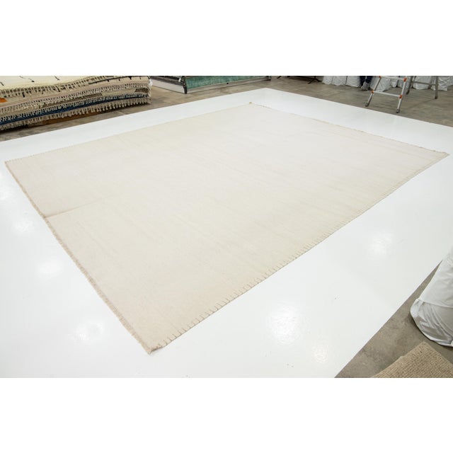 Modern Modern Handmade Natural Beige Dhurrie Wool Rug For Sale - Image 3 of 10