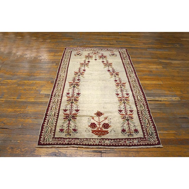 19th Century Turkish Central Anatolian Ghiordes Prayer Rug ( 3'3" x 5'8" - 99 x 173 ) Antique Ghiordes Turkish Ivory 1870s...
