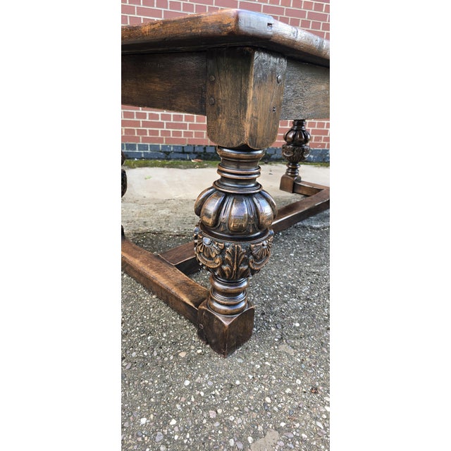Elizabethan Oak Refrectory Farmhouse Dining Table, 1910, in Very Good conditions. Designed 1890 to 1919
