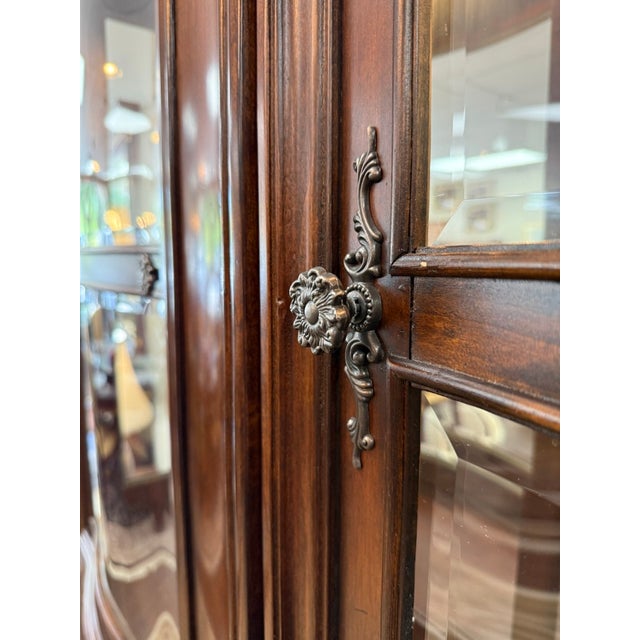 Late 20th Century Bombe Front China Display Cabinet For Sale - Image 14 of 14