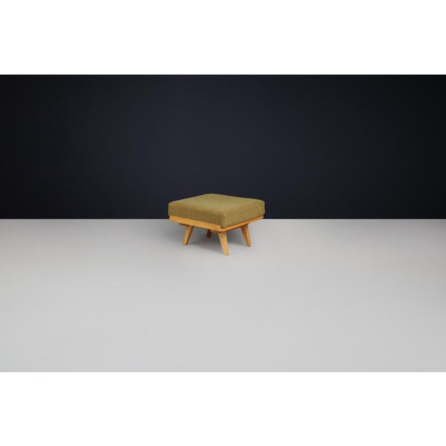 Ottoman in Original Green Upholstery by František Jirák for Tatra Furniture, 1960s For Sale - Image 4 of 10