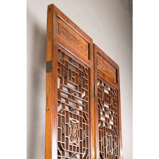 Pair of Antique Chinese Carved Elm Lattice Screens with Figural Motifs For Sale In New York - Image 6 of 18