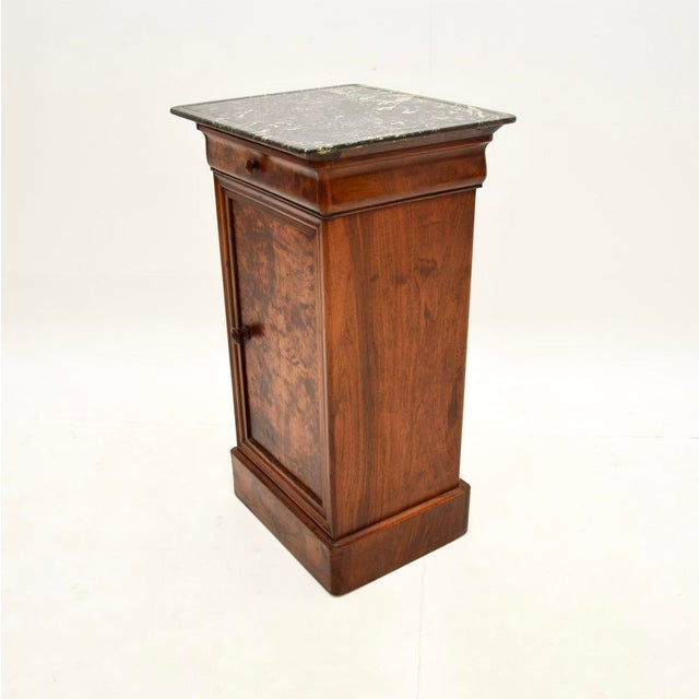 Late 19th Century French Walnut Bedside Table with Marble Top, 1880s For Sale - Image 5 of 10