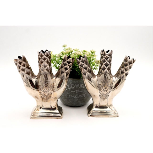 Modern Style Silver Vases, Set of 2, in Good conditions.