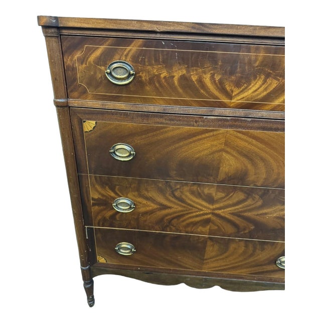 Wood 1940s John Widdicomb Federal Style Flame Mahogany Chest of Drawers For Sale - Image 7 of 12