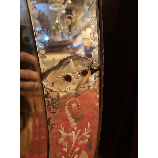 Early 20th Century Venetian Etched Glass Oval Mirror, 29” X 41” [Dk] For Sale In Seattle - Image 6 of 8