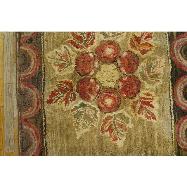 1900s Brown Floral Antique Fan Arc Border American Folk Art Hooked Small Rug For Sale - Image 15 of 15