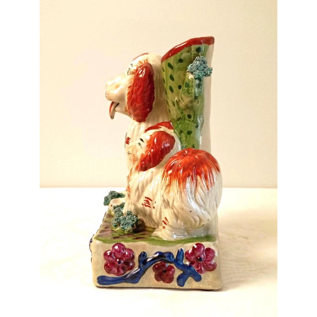 Late 20th Century Antique Staffordshire Dog Spill Vase With Cactus King Charles Spaniels | Rare Large Slip Cast Mold | Hand Painted Victorian Era Decor For Sale - Image 5 of 13