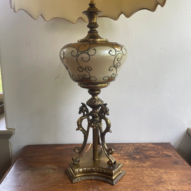 Vintage Hollywood Regency Boudoir Table Lamp With Figural Base & Porcelain Globe For Sale - Image 4 of 13