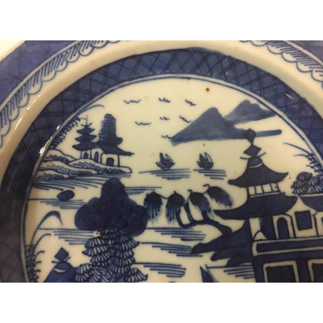 Ceramic 19th Century Chinese Export Nanking Warming Plate For Sale - Image 7 of 11