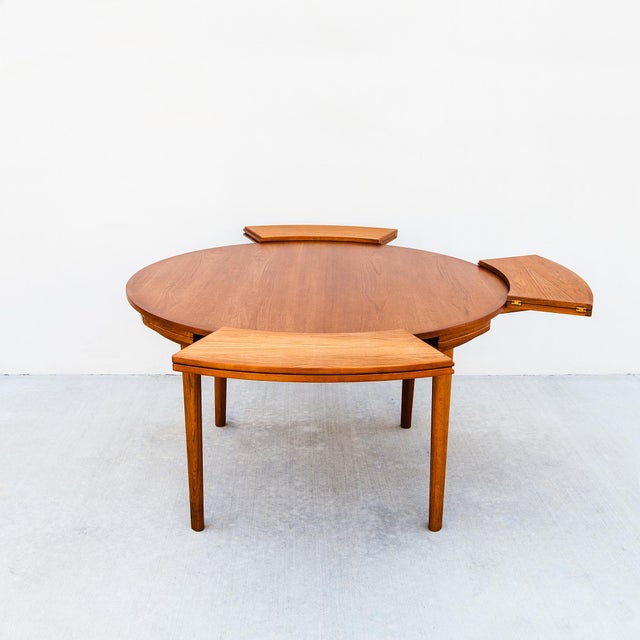 Mid-Century Modern 1960s Iconic Danish Modern Lotus Expandable Dining Table by Dyrlund, Large Version For Sale - Image 3 of 15