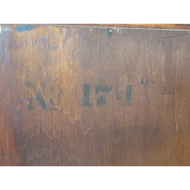Antique Quarter-Sawn Oak Curved Glass China Cabinet, C. 1910 For Sale In Philadelphia - Image 6 of 18