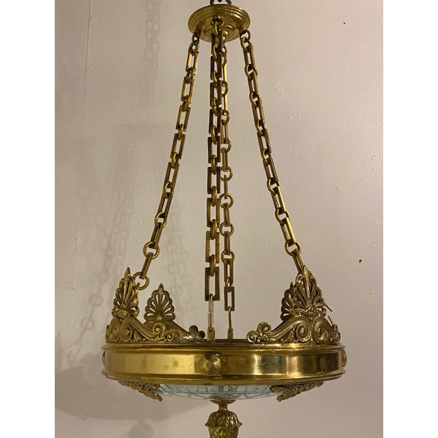 1900's French Empire Gilt Bronze Chandelier With Cut Glass For Sale - Image 4 of 9