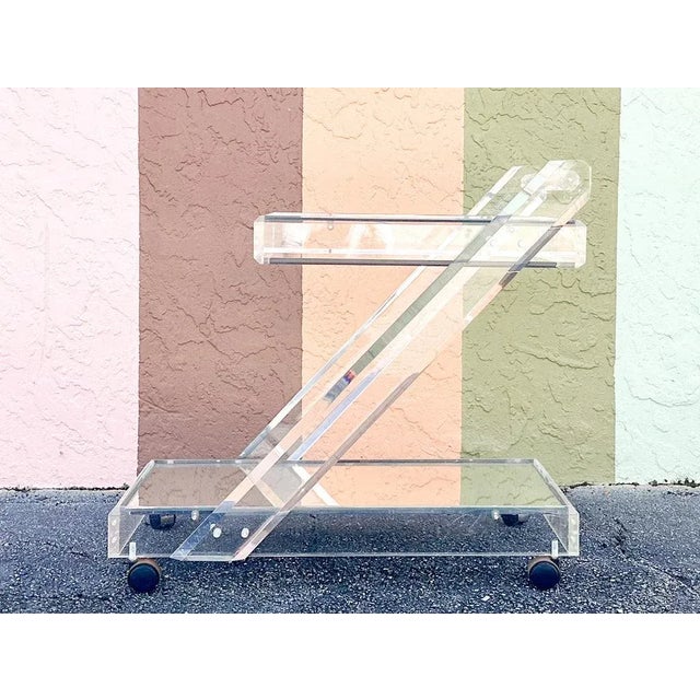 1960s Mid-Century Modern Mirrored Lucite Bar Cart For Sale - Image 4 of 12