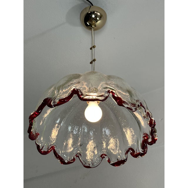 Mid-century Murano glass chandelier, 1960s Intact and in good condition, E27 lamp. Diameter 41 cm, glass height 26 cm (60...