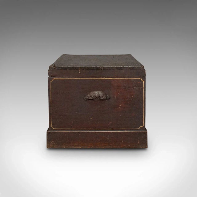 1900s Antique Victorian English Pine Merchant's Tool Chest For Sale - Image 4 of 13
