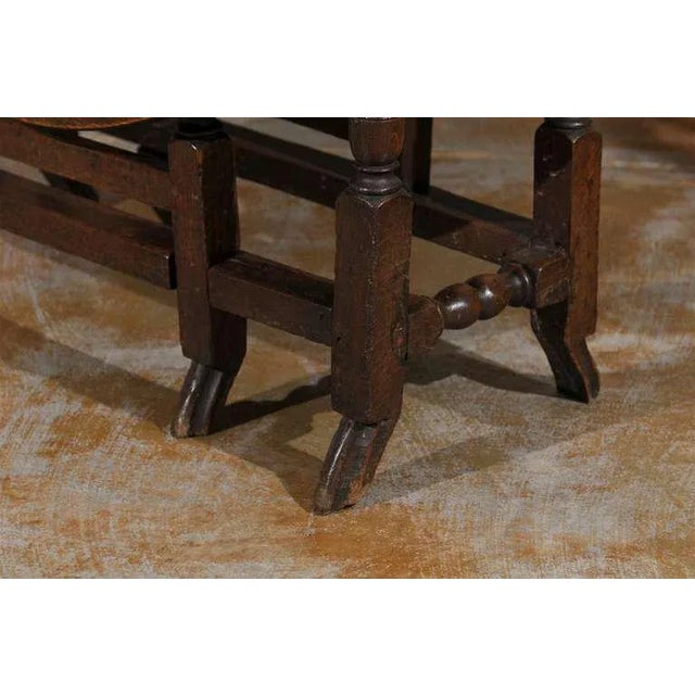 Wood 18th Century English Oak Gateleg Drop-Leaf Table with Turned Legs and Drake Feet For Sale - Image 7 of 11