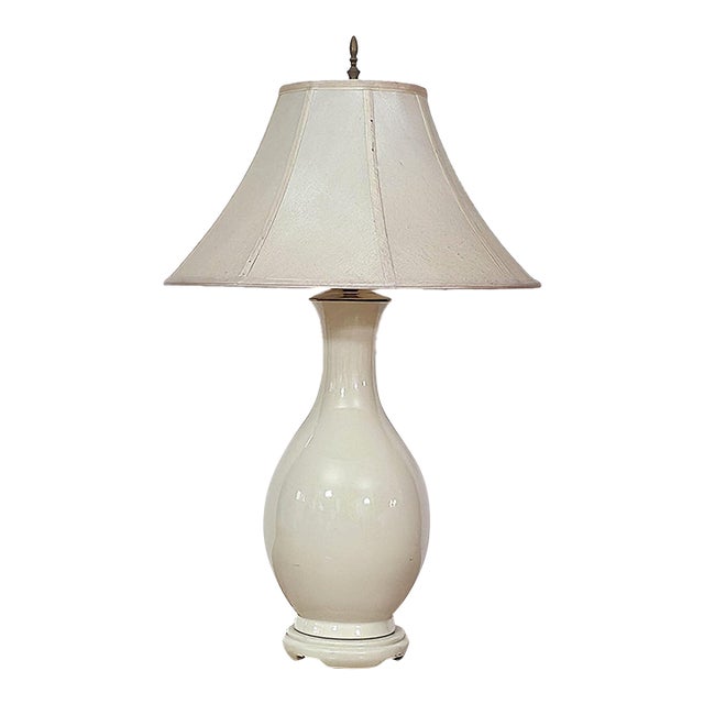 Vintage Cream Ceramic Urn Table Lamp With Brass Accents & Shade - Hollywood Regency For Sale