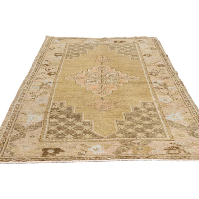 Contemporary Vintage Turkish Oushak Rug, 03'01 X 05'08 For Sale - Image 3 of 10