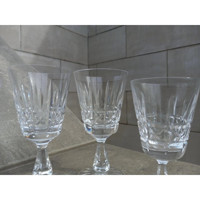 Traditional 1970s Waterford Crystal Kylemore Water and Claret Wine Set- 4 Pieces For Sale - Image 3 of 11