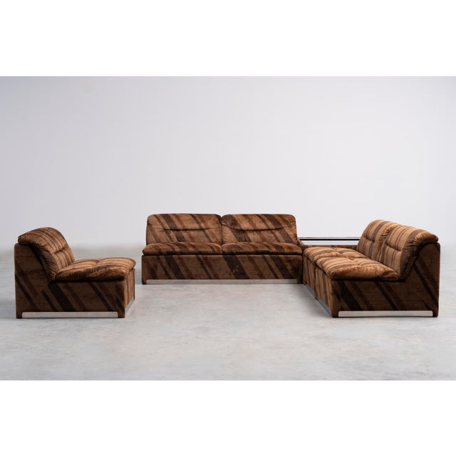 P10 modular sofa and matching coffee table designed by Giovanni Offredi for Proposals (Saporiti) Italy. The set is still...
