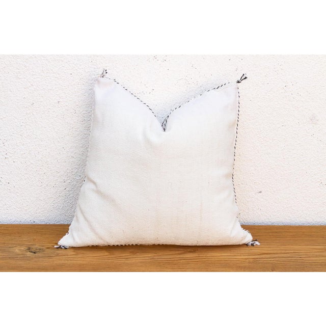 Stacked Stars Cactus Silk Moroccan Pillow For Sale In Los Angeles - Image 6 of 7