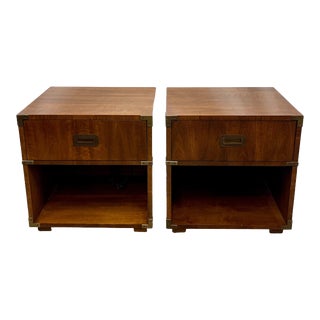 Vintage Mid Century Henredon Campaign Style Walnut Nightstand For Sale