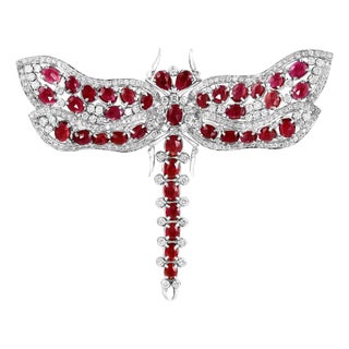 Natural 20 Ct Burma Ruby & 10 Ct Diamond Butterfly 18 Kt White Gold Pin/Brooch For Sale