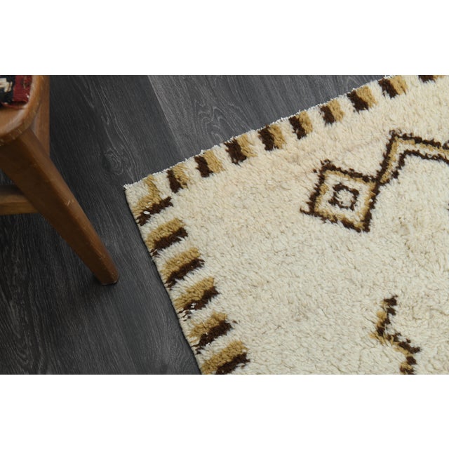 1970s 1970s Vintage Turkish Handmade Wool & Cotton Beige Area Rug For Sale - Image 5 of 11