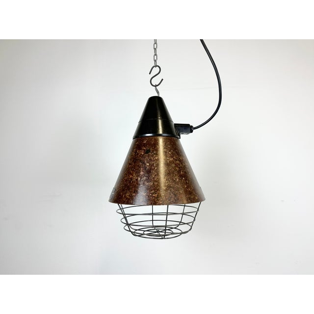 Industrial Brown Bakelite Pendant Light from VEB Narva, 1960s For Sale - Image 17 of 17