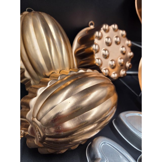Mid-Century Modern Vintage Large Copper and Miniature Aluminum Mold/Wall Deco Collection Set of 17 For Sale - Image 3 of 18