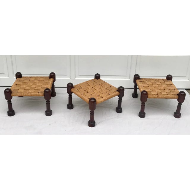 Mid-Century Modern Vintage Woven Jute and Mahogany Stools - Set of 3 For Sale - Image 3 of 12