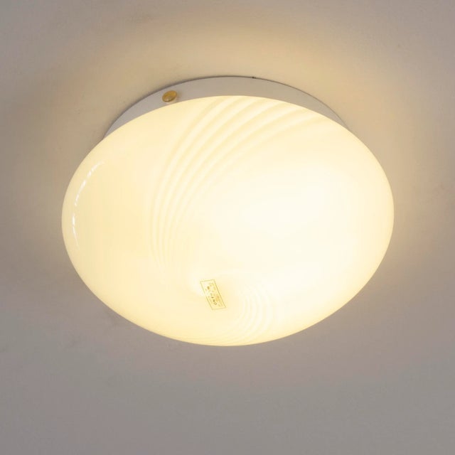 Ceiling Lamp in White Milk Murano Glass with Spiral Pattern, Italy, 1980s For Sale - Image 4 of 8