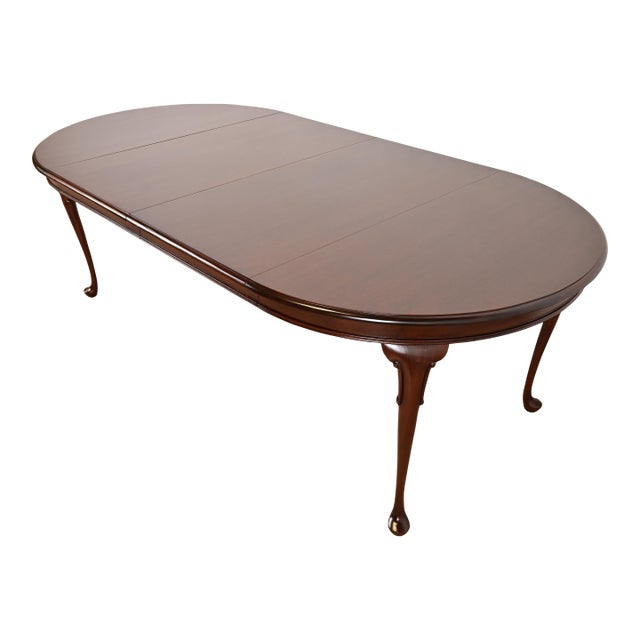 Henredon Queen Anne Mahogany Extension Dining Table, Newly Refinished For Sale