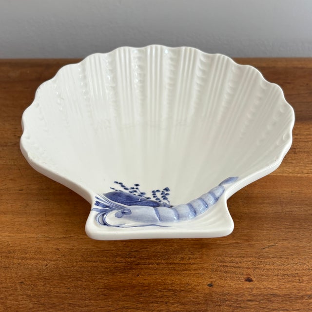 Williams-Sonoma Late 20th Century Italian Seafood Motif Shell Dish For Sale - Image 4 of 7