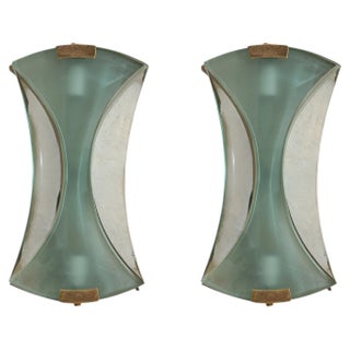 Pair of Italian ‘Model 2225’ Sconces by Max Ingrand for Fontana Arte, 1960s For Sale