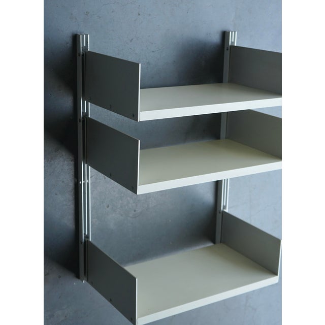 Dieter Rams Small Model 606 Wall Shelving Unit by Dieter Rams for Vitsoe, 1960s For Sale - Image 4 of 8